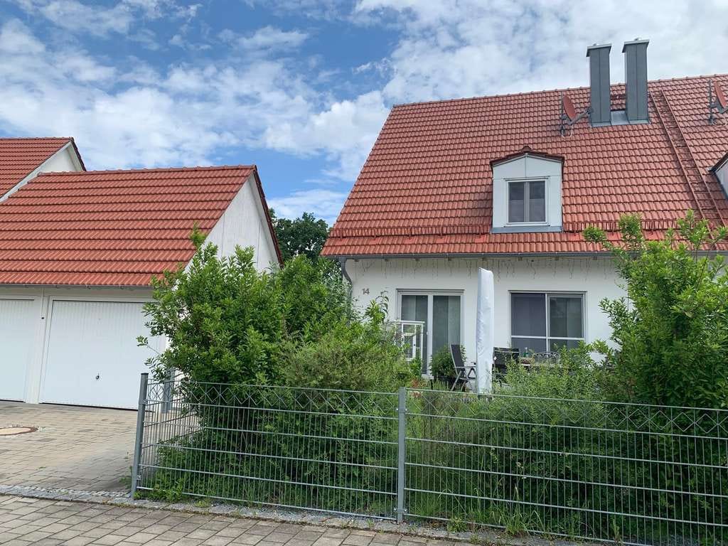 Immobilie in Jetzendorf - Doppelhaushälfte mit Garten, zwei Terrassen und Garage in Jetzendorf zu verkaufen! - Bild 1