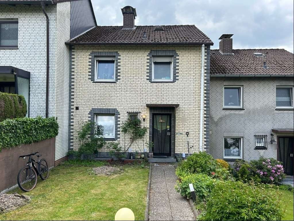 Immobilie in Dörentrup - Verwandlungs-Künstler gesucht: Aus Alt mach Traumhaus!  - Bild 0