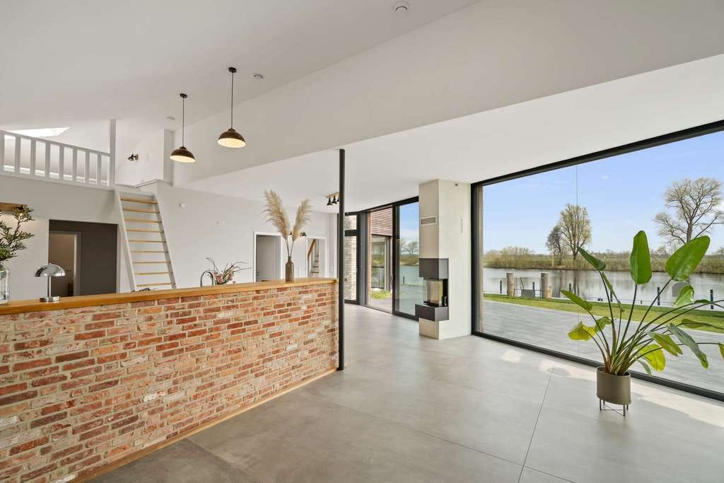 Immobilie in Pahlen - Architektonisches Highlight mit privatem Wasserzugang - Bild 3