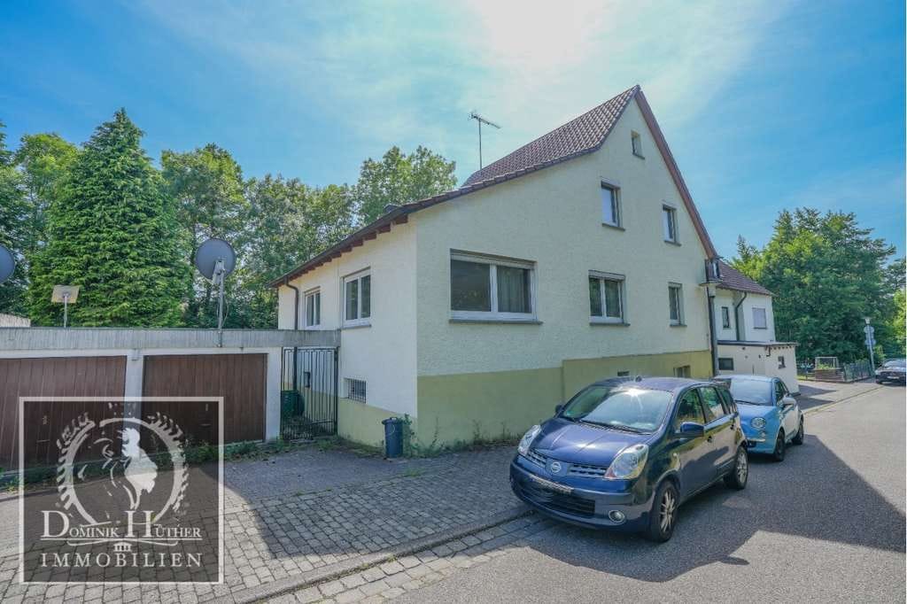 Immobilie in Ötisheim - Einfamilienhaus mit viel Wohn-und Nutzfläche im schönen Ötisheim - Bild 0