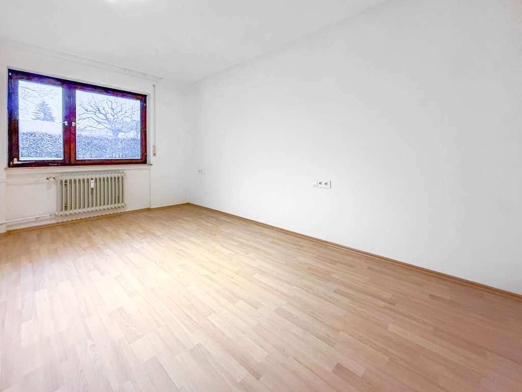 Immobilie in Langenburg - Frisch renovierte 2,5-Zi.-Wohnung mit Balkon, Stellplatz & Keller in Langenburg - Bild 3