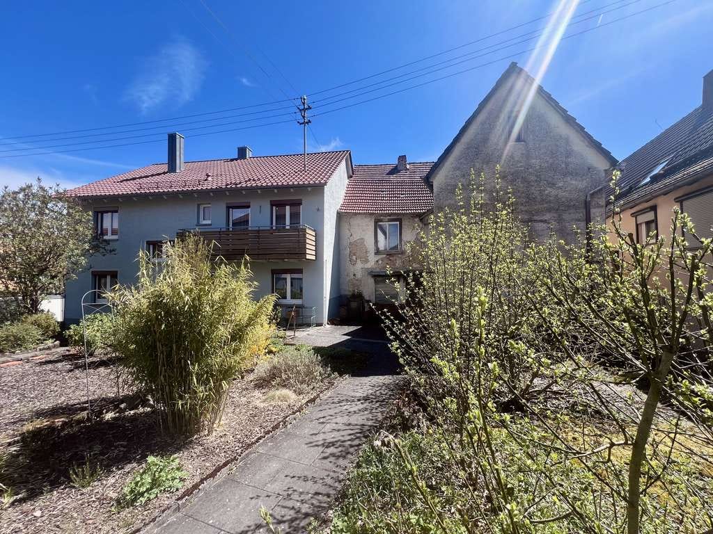 Immobilie in Immendingen - Familienhaus mit Platz für Ideen - Bild 0