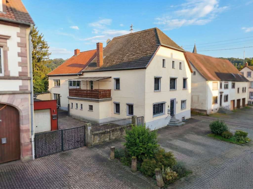 Immobilie in Glan-Münchweiler - Historisches Haus mit Ausbaupotenzial - Bild 0