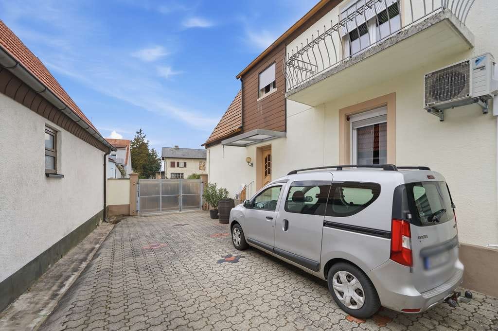 Immobilie in Rülzheim - Wohnen mit Freiraum: Einfamilienhaus mit Hof, Scheune & Garten in idyllischer Dorflage - Bild 3