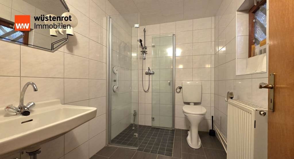 Immobilie in Nörvenich - Großzügiges Zweifamilienhaus mit vielseitigen Nutzungsmöglichkeiten - Bild 2
