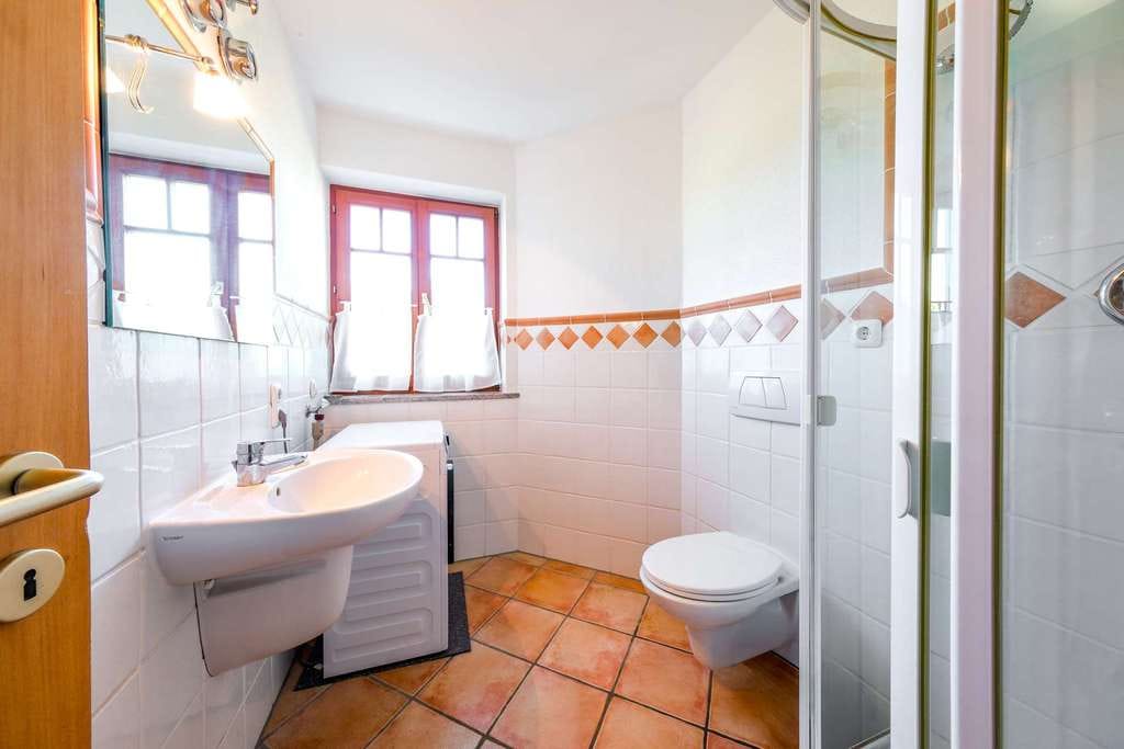 Immobilie in Seefeld - Lichtdurchflutete Maisonettewohnung mit Weitblick - Attraktiv für Eigennutzer und Investoren - Bild 4