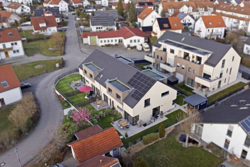 Immobilie in Bellenberg - Ihr neues Zuhause! Modernes Reihenhaus mit energieeffizientem Konzept & hochwertiger Ausstattung - Bild 0