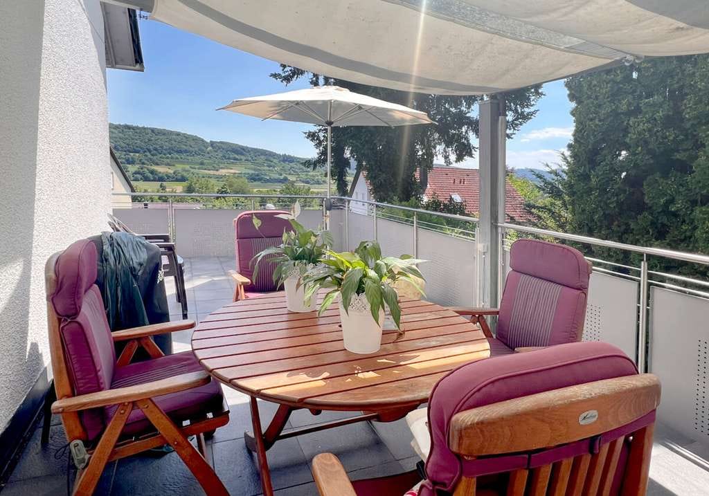 Immobilie in Ebermannstadt - Geräumiges Wohnhaus mit Praxis/Einliegerwohnung und Doppelgarage in Ebermannstadt - Bild 4