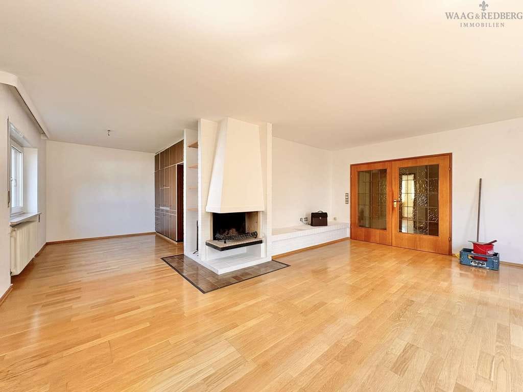 Immobilie in Cadolzburg - Viel Platz & Potenzial: Zweifamilienhaus mit Garten - Bild 1