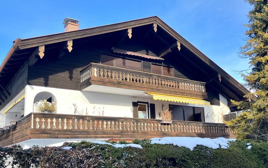 Immobilie in Kreuth - Dachgeschoss-Wohnung mit Wallbergblick in 83700 Weissach - Bild 0