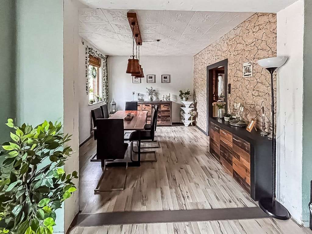 Immobilie in Nordenham - Komfortables und energetisch saniertes Einfamilienhaus mit viel Platz in Nordenham-Einswarden  - Bild 4