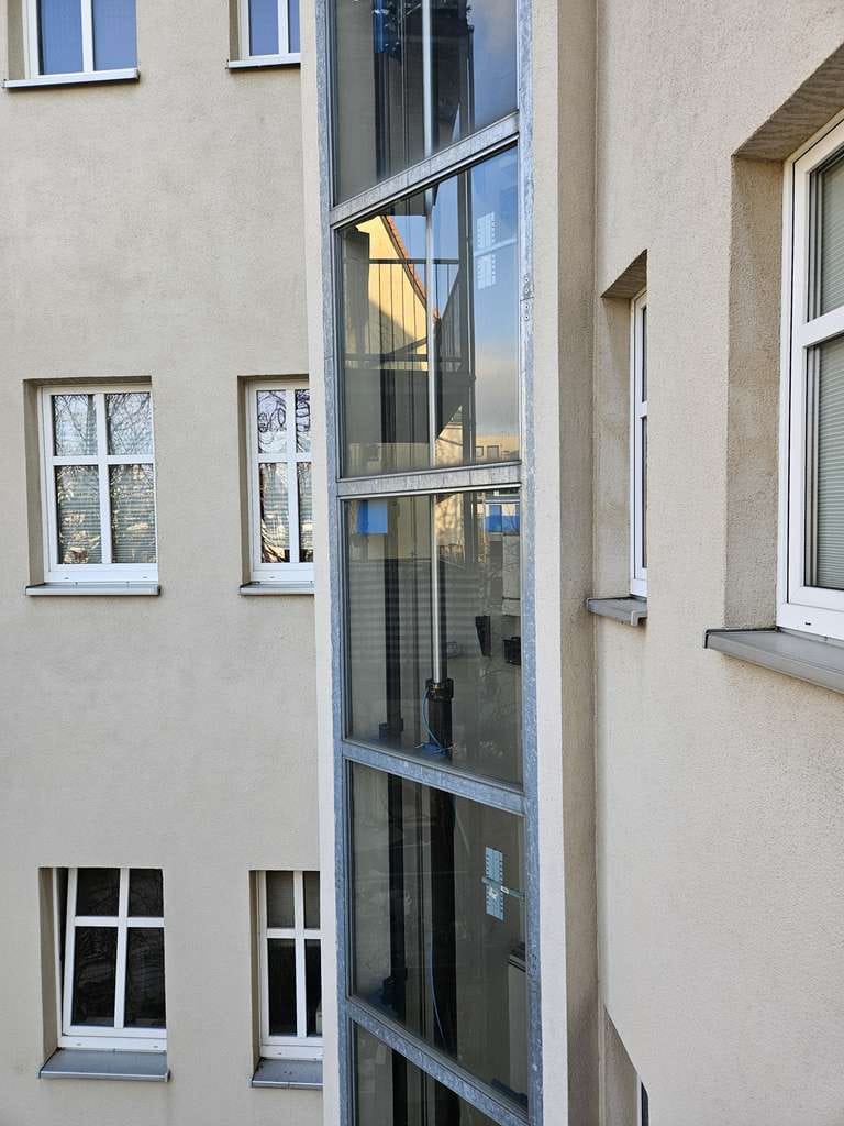 Immobilie in Leipzig - Zeitlose Kapitalanlage im Gründerzeithaus – 2-Zimmer-Wohnung mit Balkon und Aufzug - Bild 3