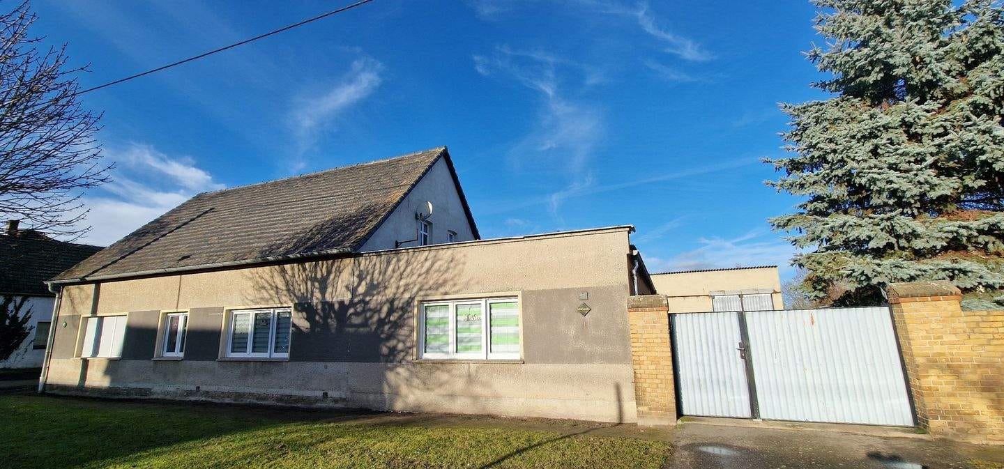 Immobilie in Sonnewalde - Hier finden alle Platz - Großes Einfamilienhaus in Möllendorf bei Sonnewalde - Bild 0