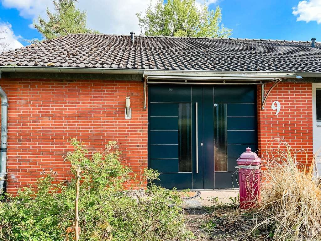 Immobilie in Sarstedt - Idyllisches Einfamilienhaus mit Charme in Sarstedt auf Erbpachtgrundstück - Bild 1