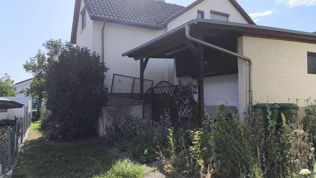 Immobilie in Unterensingen - Einfamilienhaus mit 2 Garage in Unterensingen, Baujahr 1960 keine Maklergebühren - Bild 5