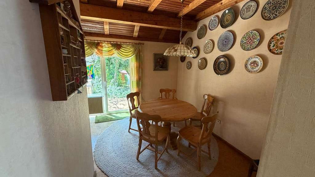 Immobilie in Oettingen i.Bay. - Viel Platz für Ihre Pläne: Einfamilienhaus in Oettingen - Bild 3
