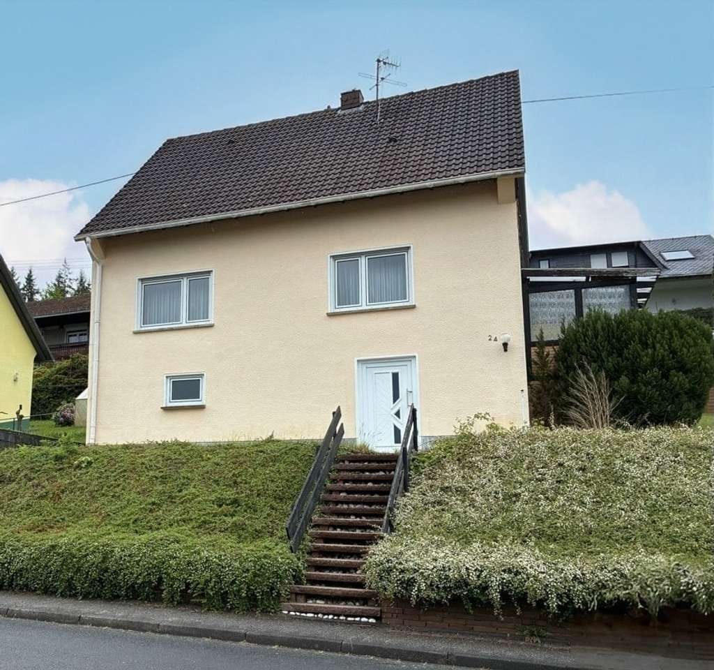 Immobilie in Wallmenroth - Ihr neues Eigenheim in ruhiger Wohnlage  - Bild 1