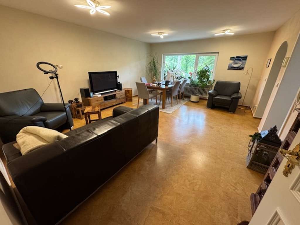 Immobilie in Biebertal - Tolles Haus 3 Generationen Haus  im Grünen - Bild 3