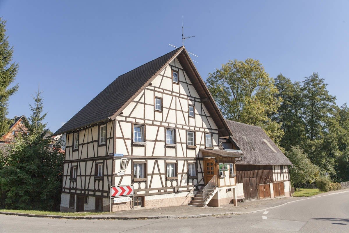 Immobilie in Niedereschach - Das moderne Bauernhaus mit Stil - hier hat das dolce vita ein neues rusitkales Zuhause, mit viel Charme - Bild 0