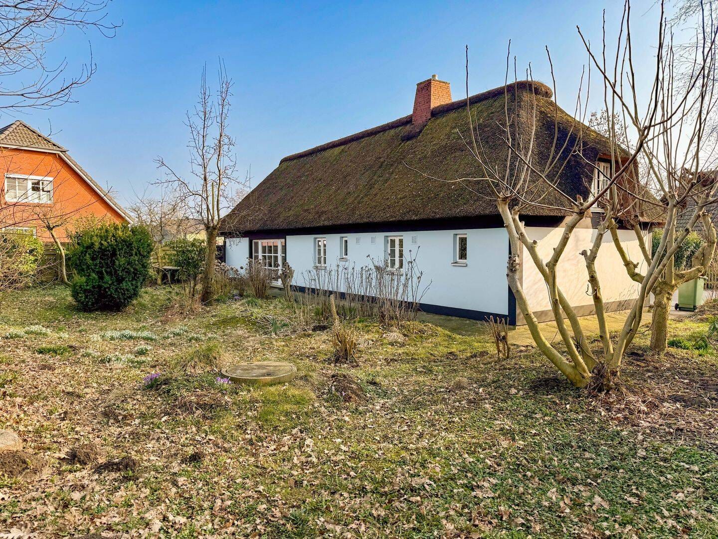 Immobilie in Winnert - Nordsee-Flair inklusive – Reetdachhaus mit Charakter und Entwicklungspotenzial - Bild 1