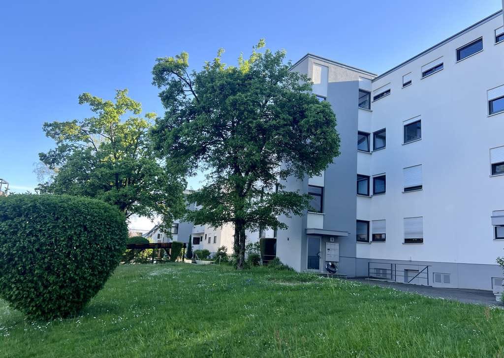 Immobilie in Tettnang - Charmante 3,5-Zimmer- Wohnung in ruhiger und zentraler Wohnlage von Tettnang-Kau - Bild 0