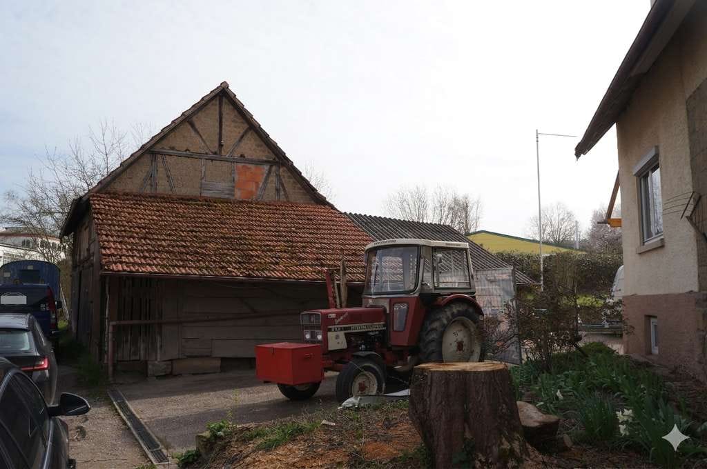 Immobilie in Pfaffenhofen - Wohnen, Arbeiten, Erweitern: Zweifamilienhaus mit Werkstatt, Scheune & optional Baugrundstück - Bild 2