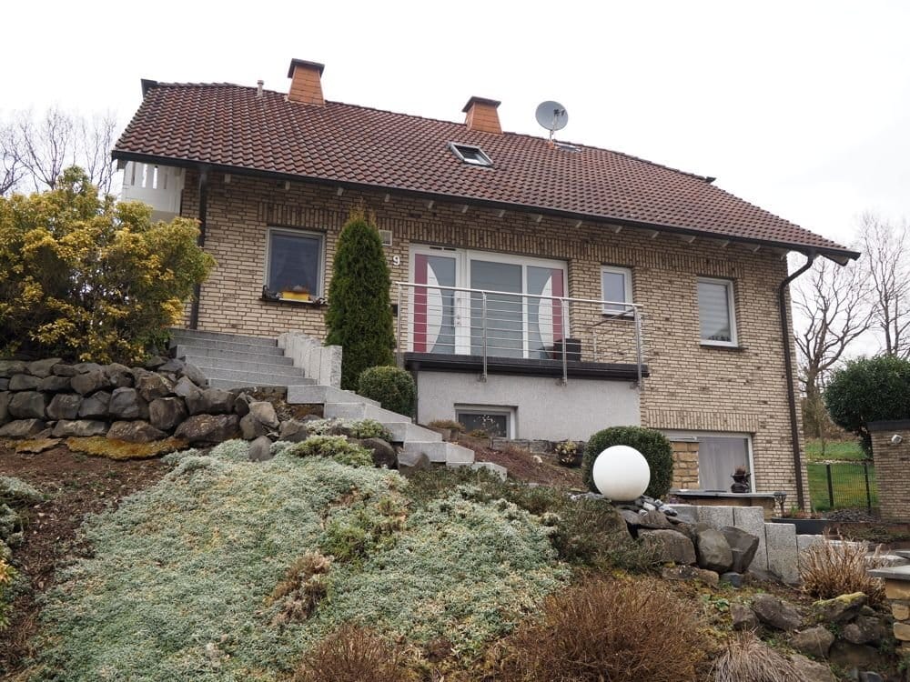 Immobilie in Girod - Ansprechendes Wohnhaus in schöner Ortsrandlage von Girod - Bild 1