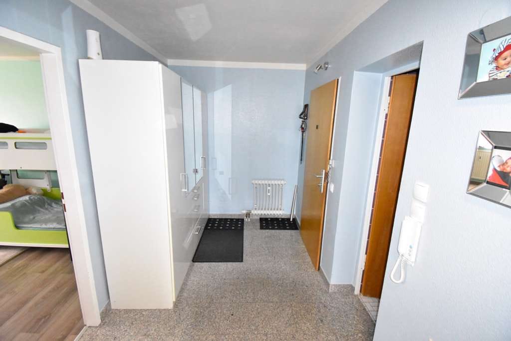 Immobilie in Gärtringen - GÄRTRINGEN-SOFORT FREI: Gepflegte 3,5-Zimmer-Whg. mit Aufzug & TG-Stellplatz - Bild 3