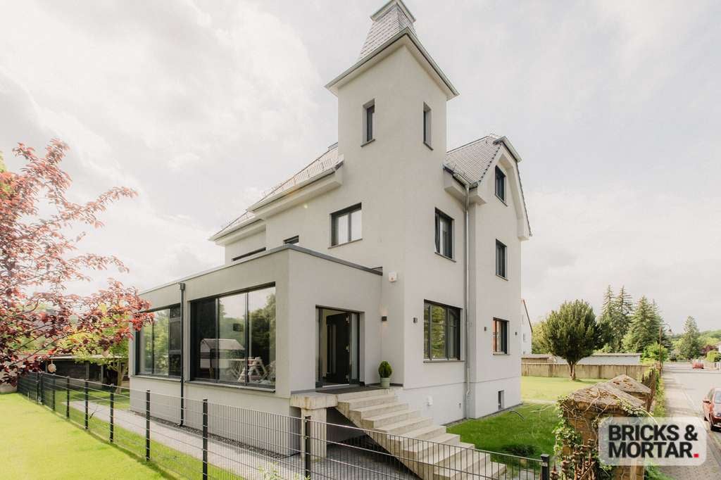 Immobilie in Belgershain - Historischer Charme trifft modernen Wohnkomfort – Einfamilienhaus mit Einliegerwohnung - Bild 2