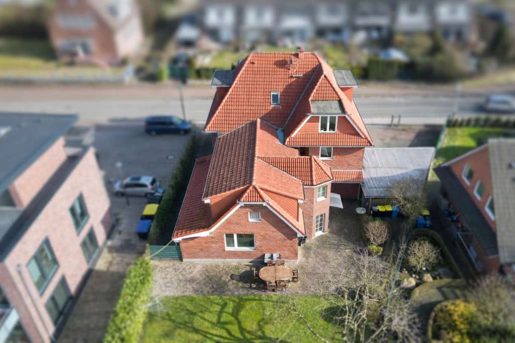 Immobilie in Siek - Mehrfamilienhaus frei  - vollständige Neu-Nutzung möglich!!! - Bild 0