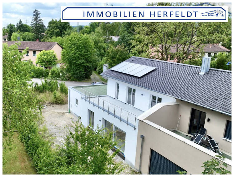 Immobilie in Stadtbergen - Über 1.3 Mio € investiert: Ca. 4% Rendite mögl.: Neubau! ELW, Doppelgarage & Niedrigenergiebauweise - Bild 2