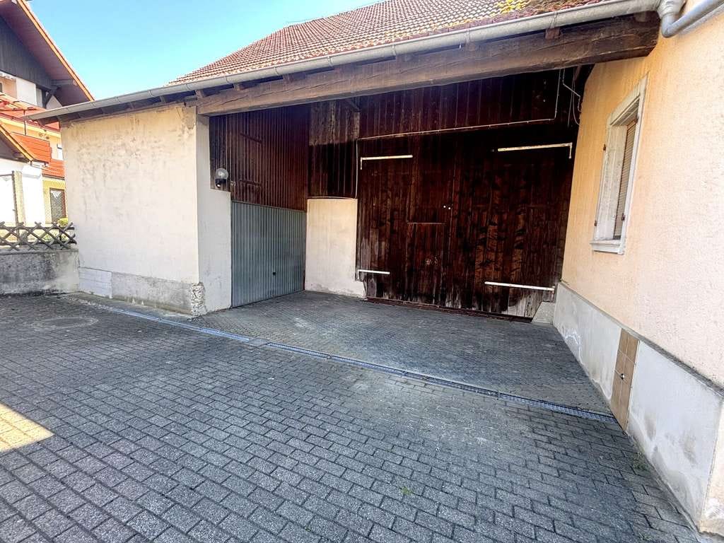 Immobilie in Kandern - Einfamilienhaus mit Scheune, viel Platz und großem Garten - Bild 3