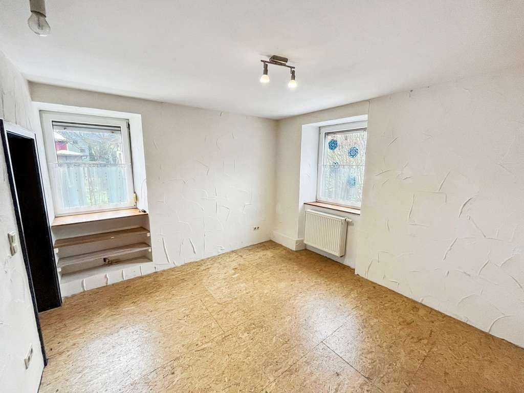 Immobilie in Großrinderfeld - Charmantes Einfamilienhaus mit Kamin, großer Terrasse und vielseitigem Raumangebot - Bild 1