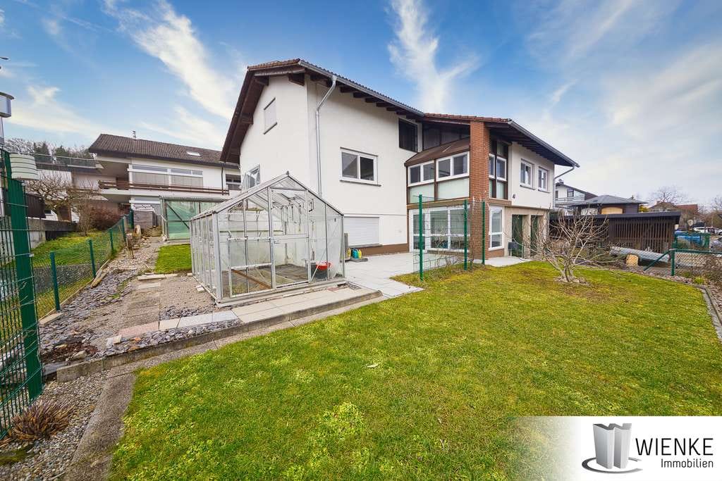 Immobilie in Weilheim - 3 Familienhaus in Weilheim, PV-Anlage mit Akku, großes Grundstück, Leerstand ab April - Bild 0