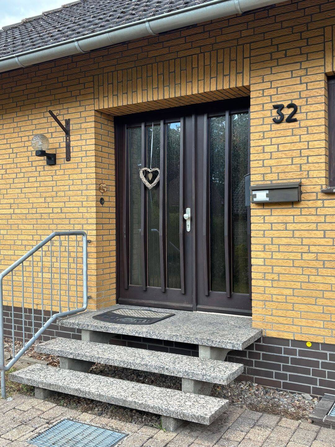 Immobilie in Balge - Reizendes Wohnhaus mit Renovierungspotential, für die ganze Familie -- inklusive Garten und Garage in sehr schöner Lage! - Bild 1
