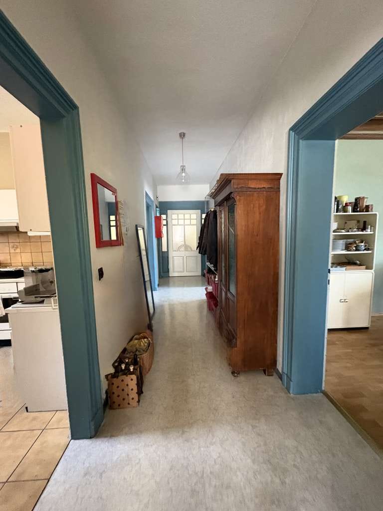 Immobilie in Georgensgmünd - Großzügige 5-Zimmer-Eigentumswohnung mit Wintergarten in denkmalgeschützter Jugendstilvilla - Bild 2
