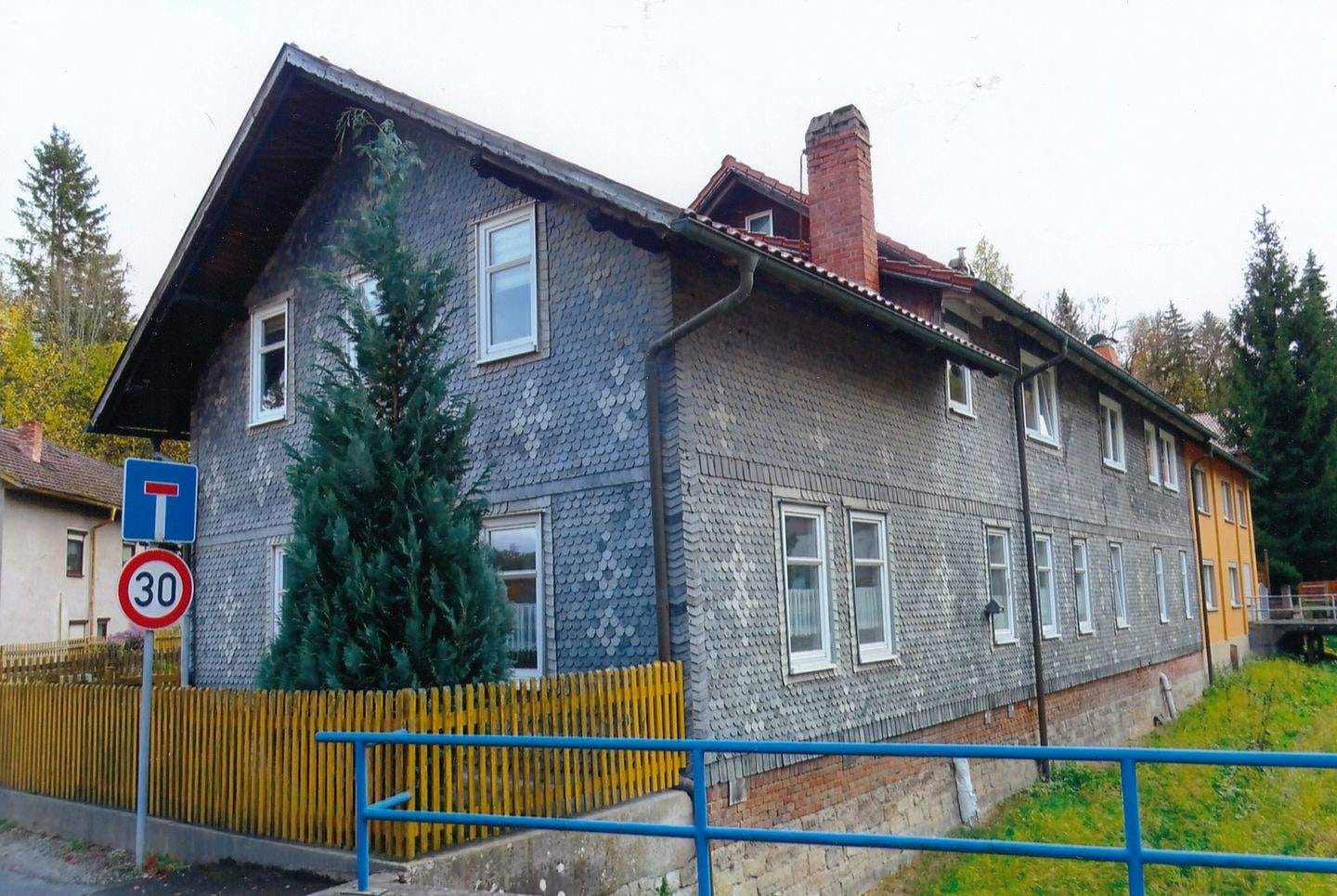 Immobilie in Themar - Modernisiertes geräumiges Wohnhaus in Themar - Bild 0