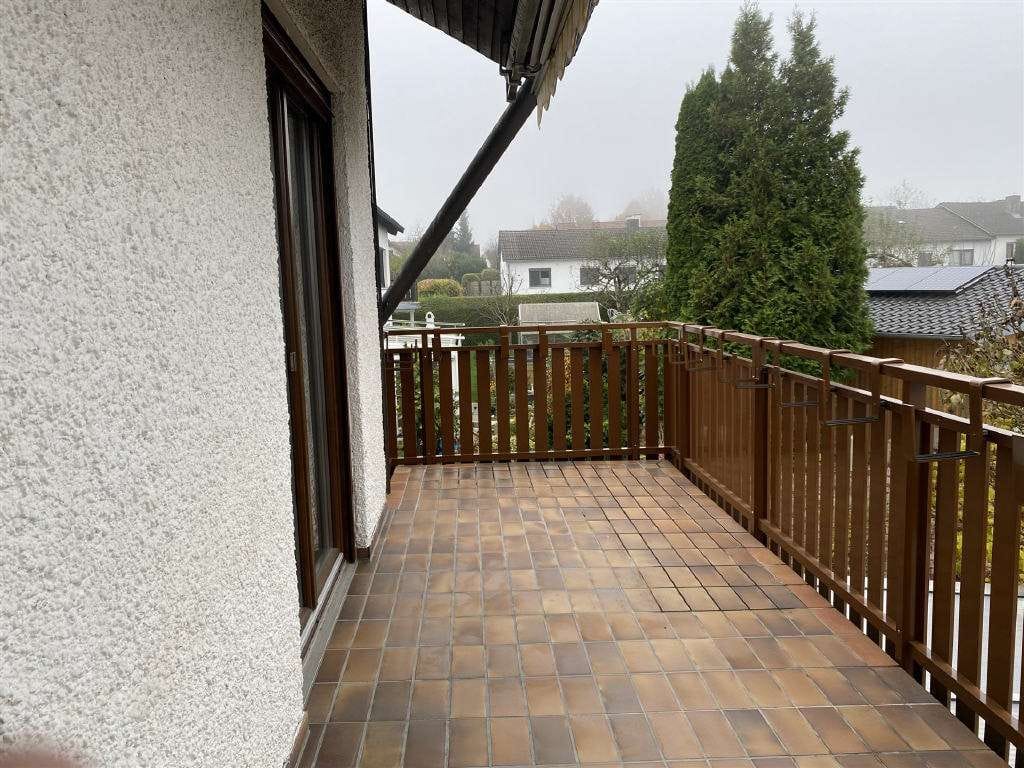 Immobilie in Obertaufkirchen - Sofort frei - 4-Zimmer Maisonettewohnung mit Garten in Obertaufkirchen - Nähe A94! - Bild 0