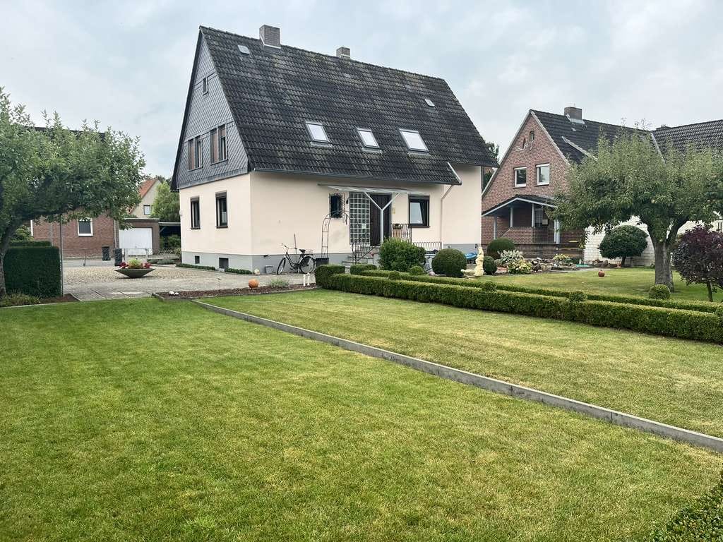 Immobilie in Lüchow - Ein- /Zweifamilienhaus in ruhiger Standrandlage, voll unterkellert, Garage,  gepflegtes Grundstück - Bild 4