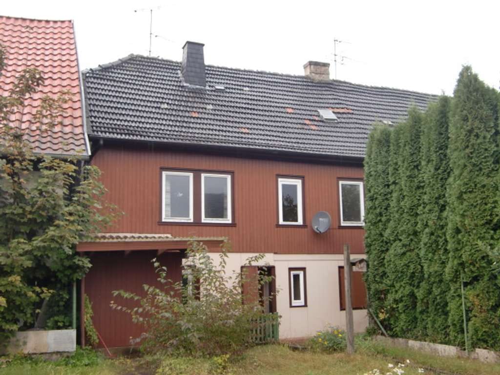 Immobilie in Bad Soden-Salmünster - "SCHNÄPPCHEN" Wohnhaus mit Charme, ca.  150 m² Wfl., 7 Zimmer, 299  m² Grundstück - Bild 0