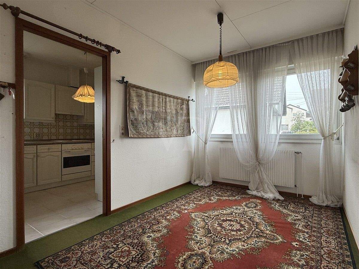 Immobilie in Siebeldingen - Gut geschnittenes Einfamilienhaus mit Garage in gewachsenem Wohngebiet - Bild 4