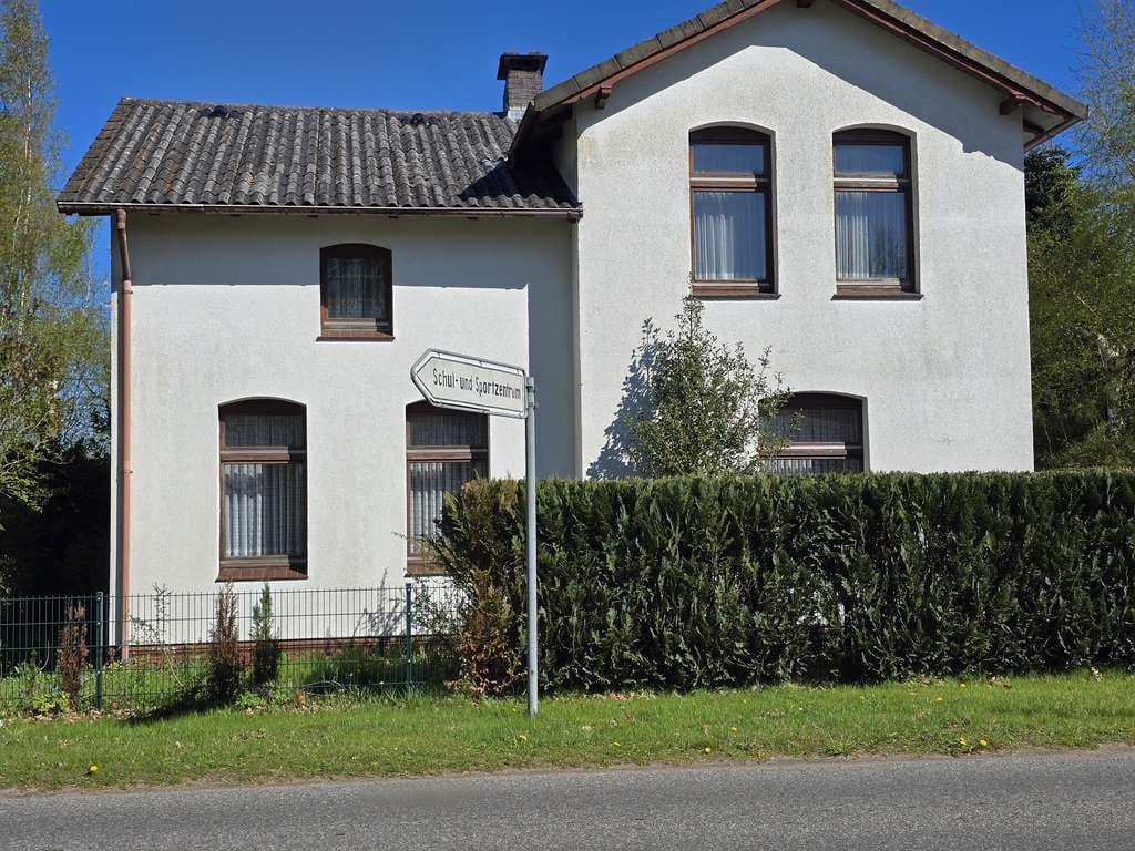 Immobilie in Borgdorf-Seedorf - Charmantes Haus mit viel Potenzial – ideal für Familien und Handwerker - Bild 2