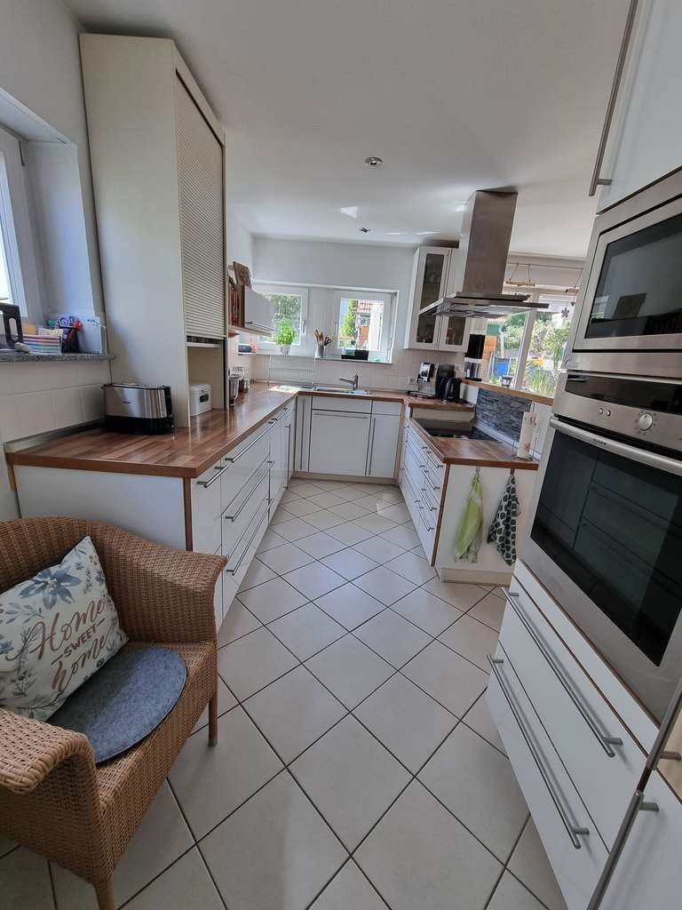 Immobilie in Schwaikheim - Wohnen mit Garten! Großzügige, helle 4-Zimmer Gartengeschoss-Wohnung in Schwaikheim - Bild 3