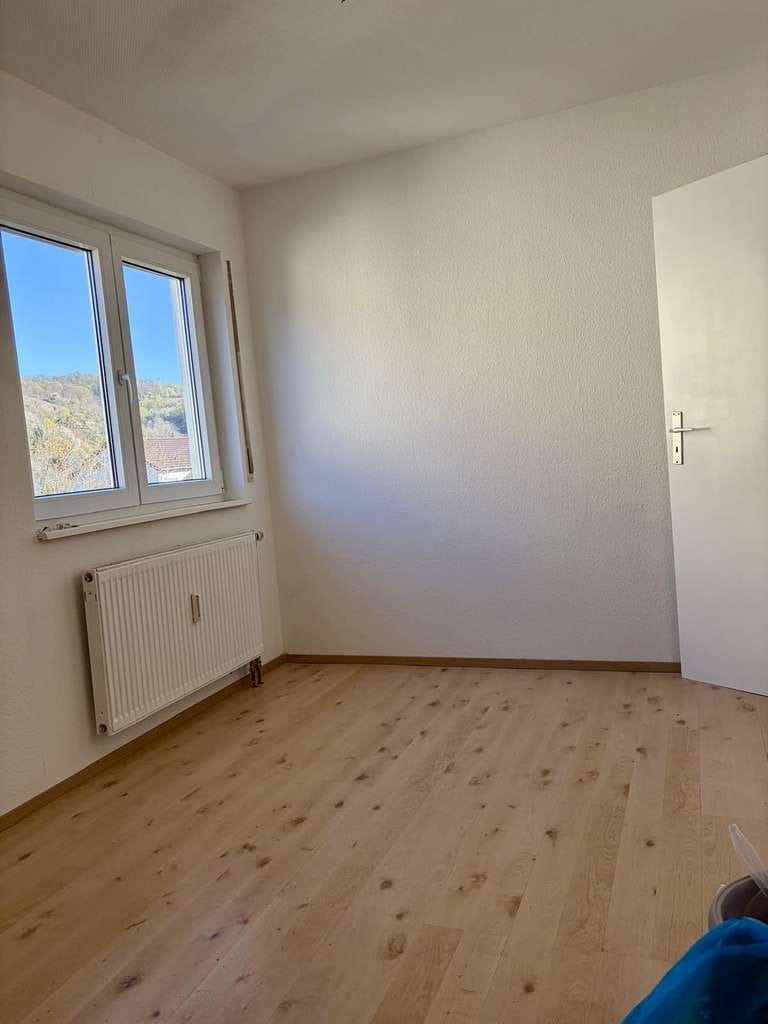 Immobilie in Laudenbach - 2 Wohnein. Laudenbach: DG 85 qm + Souterrain 50 qm - Bild 3