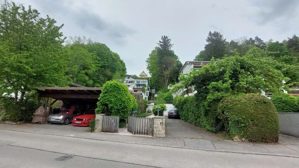 Immobilie in Herrsching am Ammersee - Große Eigentumswohnung mit Blick auf den Ammersee - renovierungsbedürftig - Bild 2