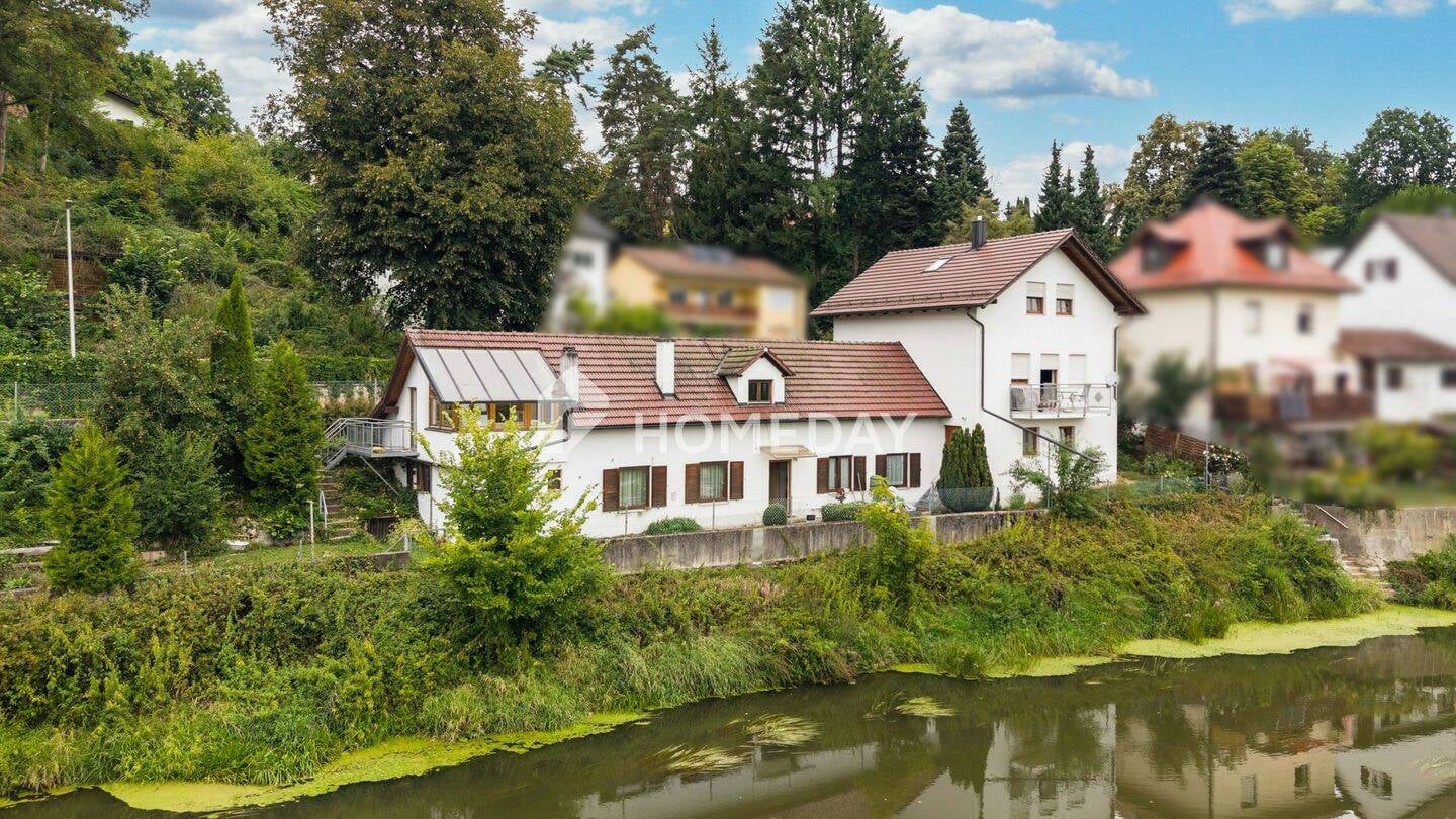 Immobilie in Vilshofen an der Donau - Vielseitiges Zweifamilienhaus mit Wintergarten und Garten - Bild 2