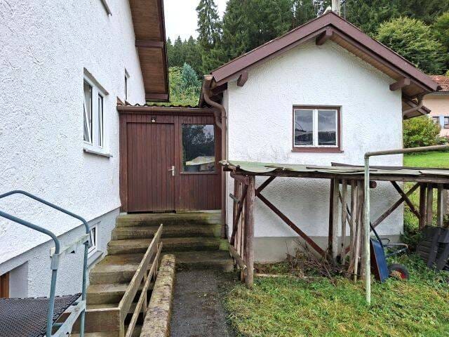 Immobilie in Ronsberg - 87671 Ronsberg  |  Älteres freistehendes Einfamilienhaus in ruhiger Lage  - Bild 3