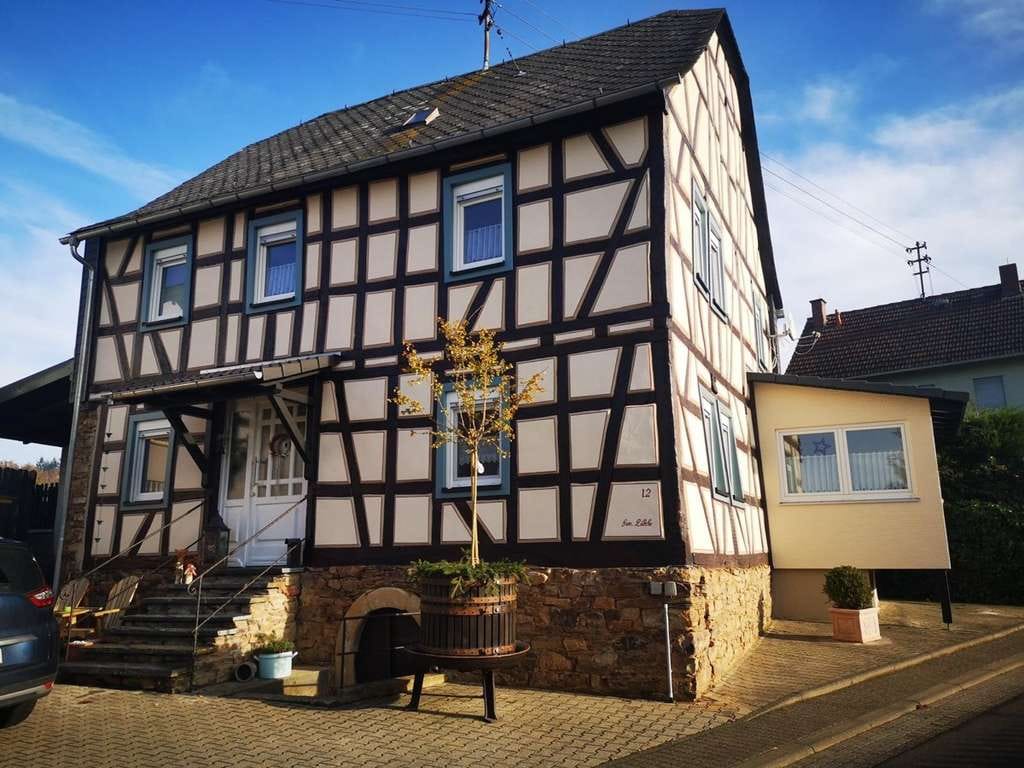 Immobilie in Weitersborn - Traumhaft renovierter Altbau wartet auf Sie! - Bild 1