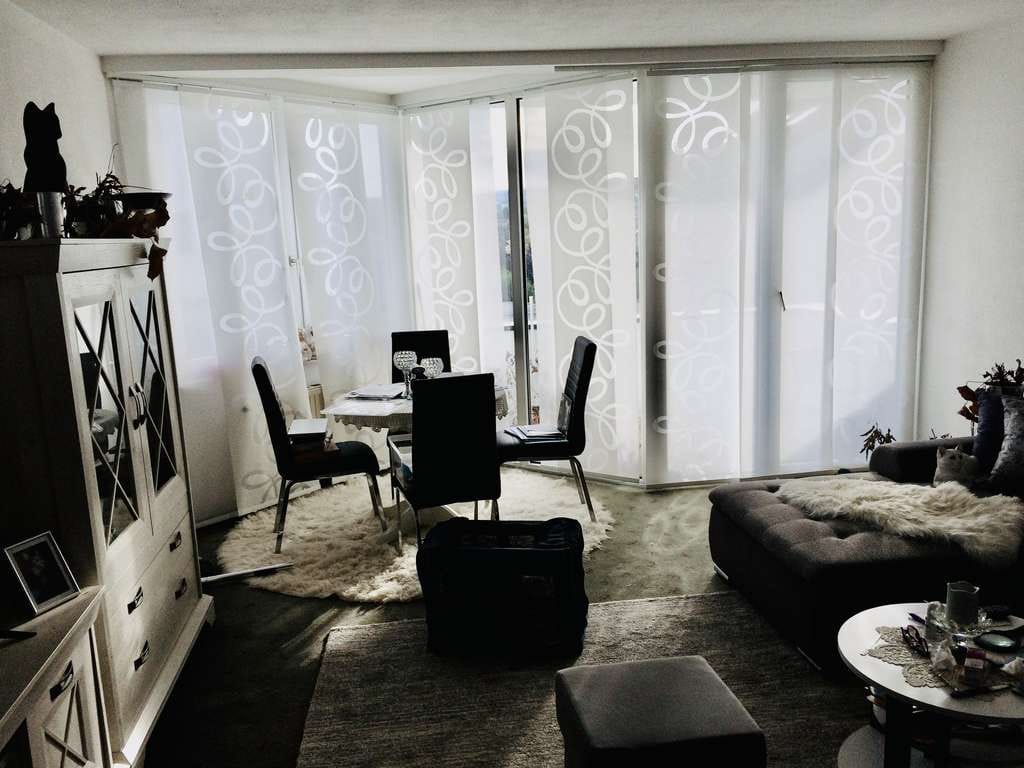 Immobilie in Liederbach - Starke 2-Zimmer-ETW samt Einbauten in Küche u. Bad + Balkon + Loggia + Tiefgaragen-Stellplatz  - Bild 3