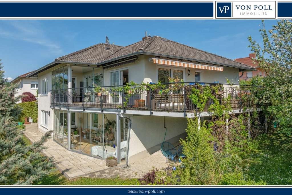 Immobilie in Ortenburg - Kernsaniertes Traumhaus mit Wintergärten & Aussichtslage - Bild 0